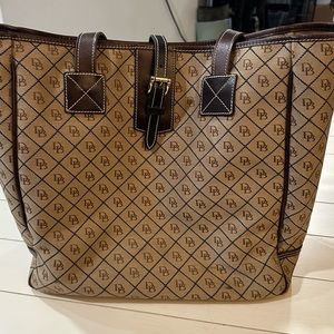 Dooney & Burke Large Tote Bag